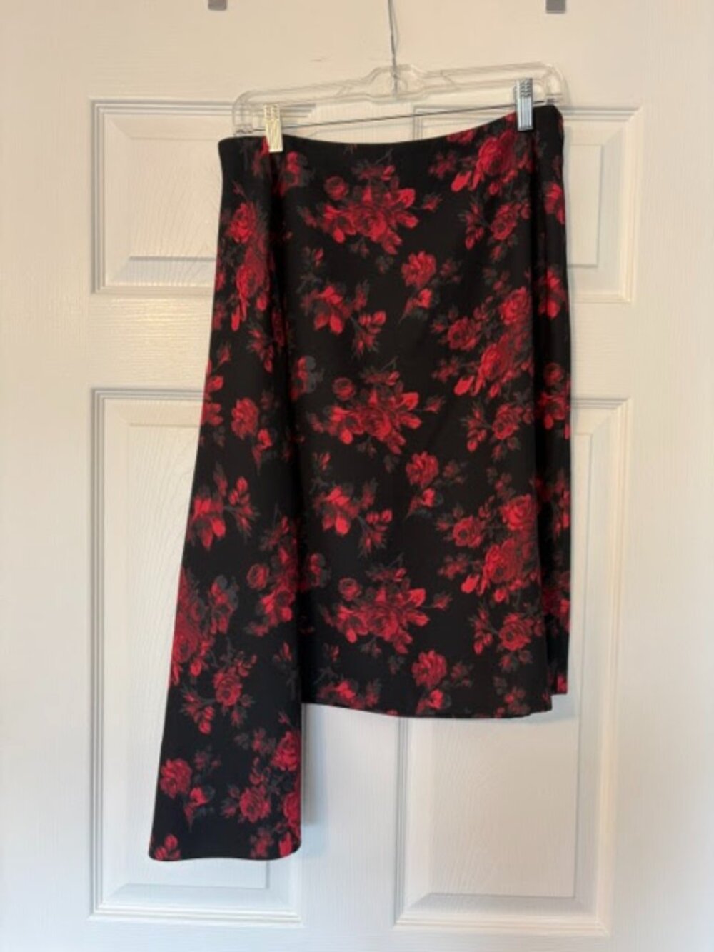 Lord & Taylor 424 Fifth size 6 asymmetrical skirt.